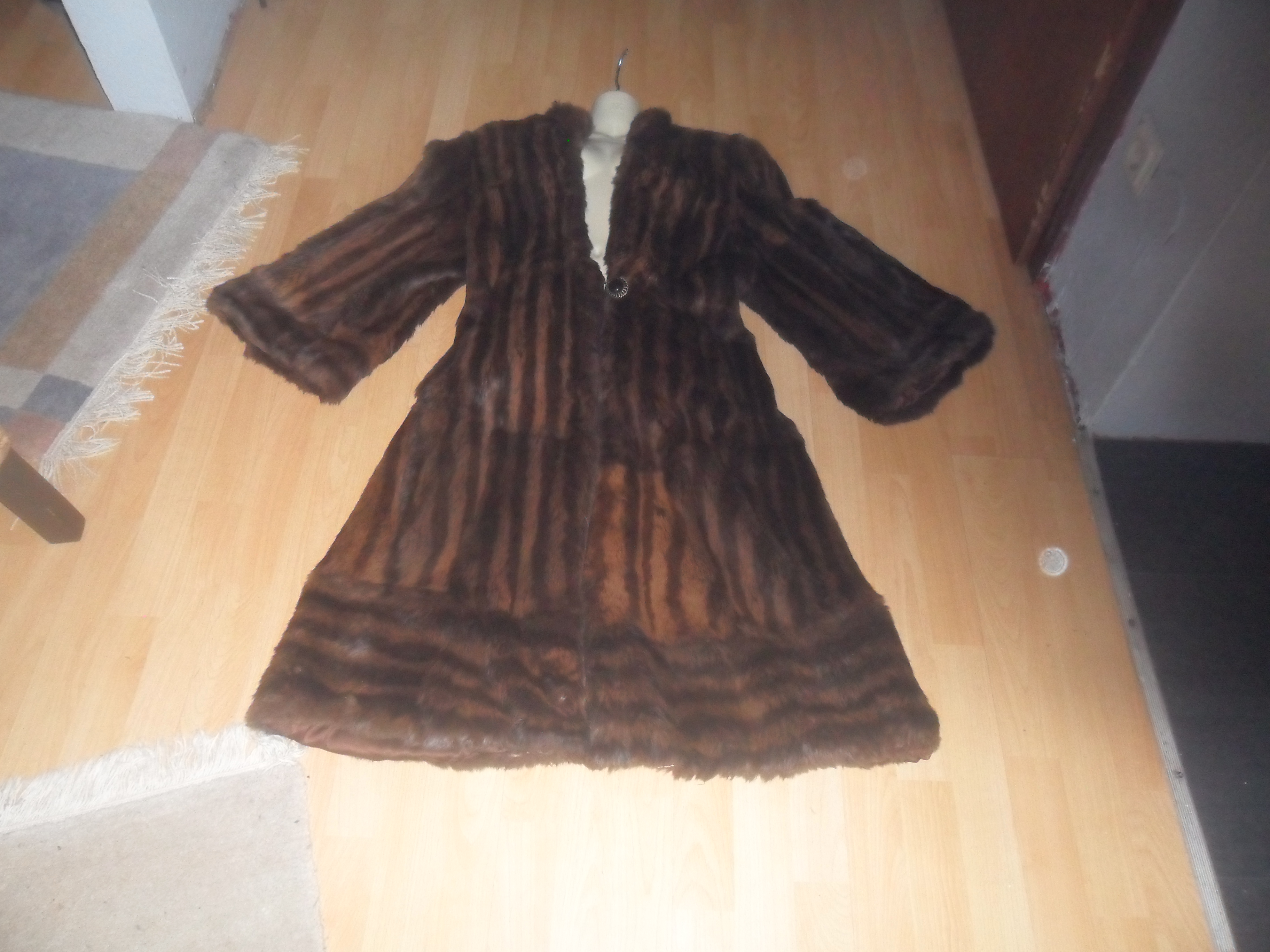 Kostenlose Dunkelbraun Kleinanzeigen