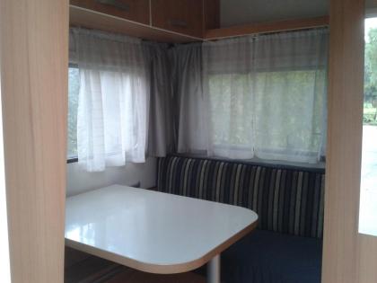 Neuwertiger gepflegter Wohnwagen zu vermieten - miet - Urlaub - Camping - Führer