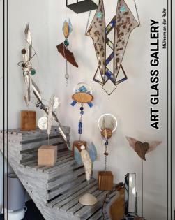 Fensterbankstele in der Glaskunst Galerie Mülheim & TIffany Lampen Reparatur Kli