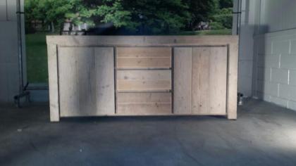 Möbel aus Massivholz von www.exklusivdutchdesign.de