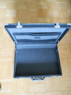 Akten-/ Stadtkoffer (56)