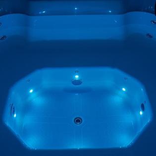 Whirlpool Badezuber achteckig 1, 8×1, 8m beheizt, 8 LED, Wassermassage