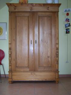 Antiker Gründerzeitschrank