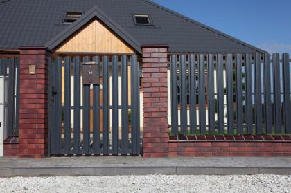 2-Flügelig Einfahrtstor mit Gartentor: 4300 x 1500 mm, Zaunanlage, Toranlage, Ho