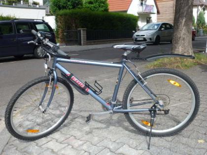 (91) 24 Gang 26 Zoll MERIDA Rh 48 mit Batterielampen wunderbar leicht