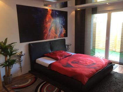 Stundenhotel-Stundenzimmer-Tageszimmer-Seitensprungzimmer-Erotikzimmer-Liebesnes