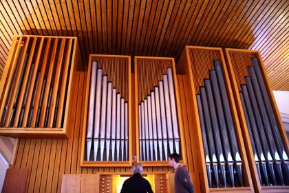 Unterricht in Klavier-, Orgelspiel und Gesang