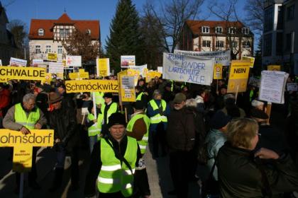 Demonstration gegen Fluglärm in Eichwalde