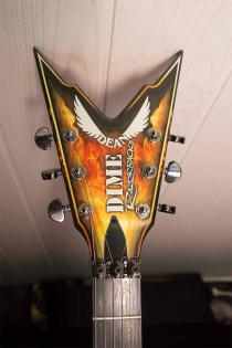 Dean Razorback Explosion E-Gitarre