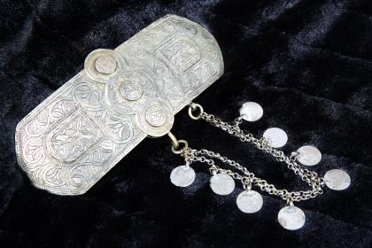 Trachten Gürtelschließe mit Münzkette