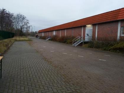 Fast 600.000 € Mieteinnahmen/ Jahr, ca. 4890 m² Lager-Verkaufshalle!