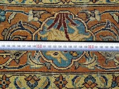 Orientteppich Isfahan mit Seide 130 J. alt, T125