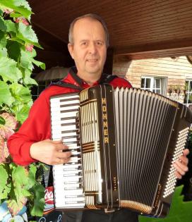 Akkordeonspieler Kalle in Viersen, Rheinbach, Euskirchen, Wegberg, 