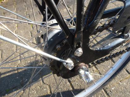 (203) 7 Gang Rücktrittsbremse 28 Zoll Nabendynamo Gabel u Sattel gefedert