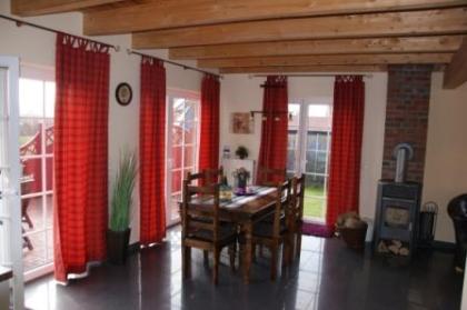 Luxuriöses Ostsee-Ferienhaus Rachel mit WLAN, Sauna und Kamin in Schönberg-Brasi