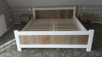 Bauholz Bett Pinneberg, www.exklusivdutchdesign.de