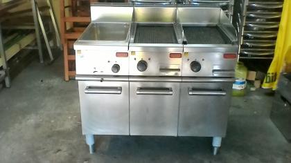 GASTRO DOPPEL-BRÄTER mit BAIN-MARIE 