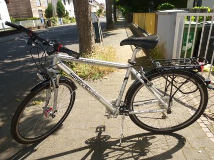 (49) 24 Gang Gabel gefedert ALU-RAHMEN Nabendynamo 28 Zoll