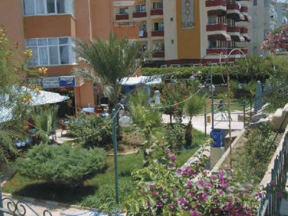 Real estate-apartment-flat. Very beautiful dwelling directly at the beach