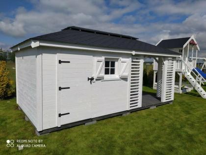 FERIENHAUS GARTENHAUS GARTENLAUBE ÜBERDACHUNG KLEBEDACH MIT HOLZ