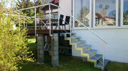 Treppen zum Terasse, Metalltreppen aus Polen, Treppen nach Mass, Stahltreppen