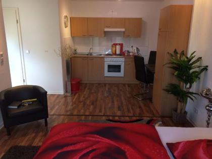 Stundenhotel-Stundenzimmer-Tageszimmer-Seitensprungzimmer-Erotikzimmer-Liebesnes