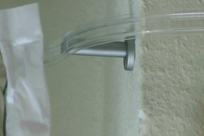 Frei biegbare gebogene 200cm Gardinenstange aus Acryl mit Aluminium Träger Raumt