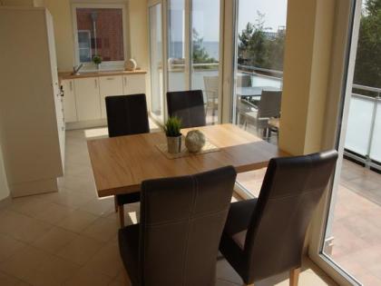 Strandnahe Ostsee-Penthousewohnung Sonnenschein mit Dachterasse