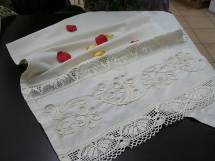 Traditionell hergestellte Leinendecken für den Haushalt