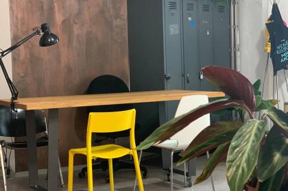 FACTORY - Ein MUCBOOK CLUBHAUS