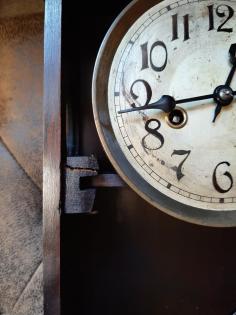 Wanduhr, antik, ca. 100 Jahre alt