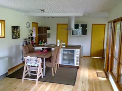 Ostsee-Ferienhaus Bullerbü mit eingewachsener Süd-Terrasse und Internet in Hohen