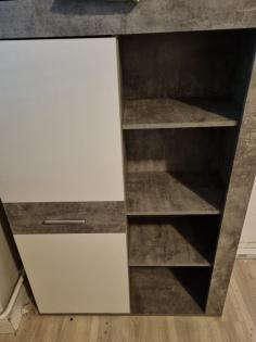 Zwei Schränke in Beton Optik weiß