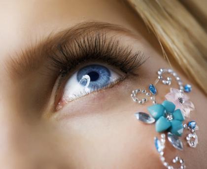 Bis zu 70% der Behandlungskosten sparen im Ausland bei Augenlaser-Operationen