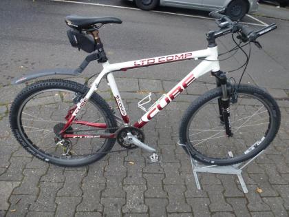 (187) 27 Gang 26 Zoll CUBE Gabel gefedert Magura Öl-Bremsen
