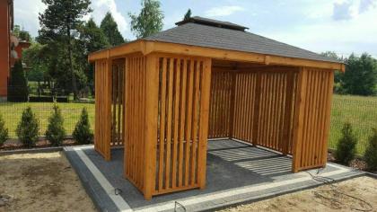 GARTENLAUBE KLEBEDACH MIT HOLZ MIELNO BITUMENSCHINDELN 6x4m