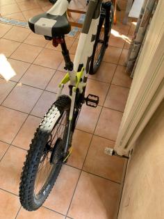 Husqvarna Hard Cross HC8 27, 5+ 630 Wh Bronze/ Whitem RH46 L