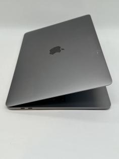 Apple MacBook Pro 13,3 Zoll 2018