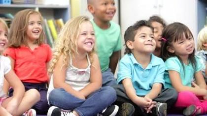 Weihnachtsgutscheine für einen Sprachkurs für Kinder (3-15 J.) in Englisch, Fran