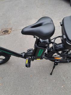 E- Klappfahrrad ungefahren