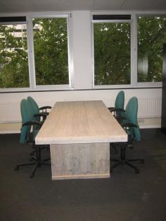 Büromöbel und Konferenztische www.exklusivdutchdesign.de/ ladeneinrichtung/ 