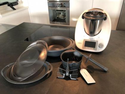 Thermomix TM5 in einwandfreiem Zustand zum Verkauf