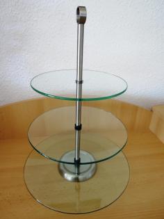 Geschirr: Etagere mit 3 Ebenen aus Glas und Edelstahl, € 20, -