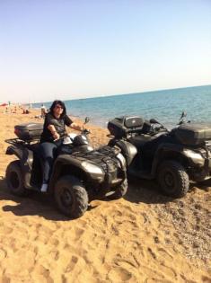 Die Region Antalya, mit Quads und Landrover Defender in einer kleinen privaten G