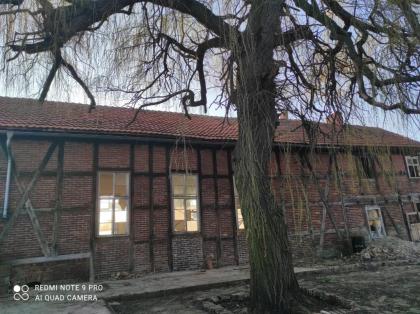 Grundstück mit renovierungsbedürftigem Haus zu verkaufen Preis VH