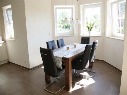 Exklusives, wunderschönes Ostsee-Ferienhaus Ahoi mit WLAN, Whirlpool, Sauna und