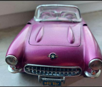 Bburago Corvette 1957 Sondermodell.