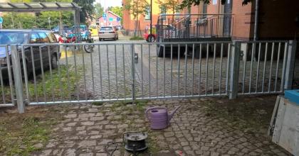 Metalltreppen aus Polen, Metallzaun , zur Terasse, Schmiedeeisenzaun, Tor aus Po