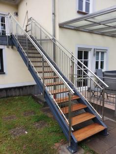 Stahl Aussen Metall Treppe , Anbau Balkone, Terrasse, Treppe und Balkongeländer,