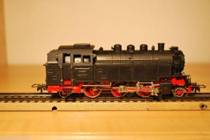 MÄRKLIN TP 800 ALTE GUSS DAMPFLOK BR 64